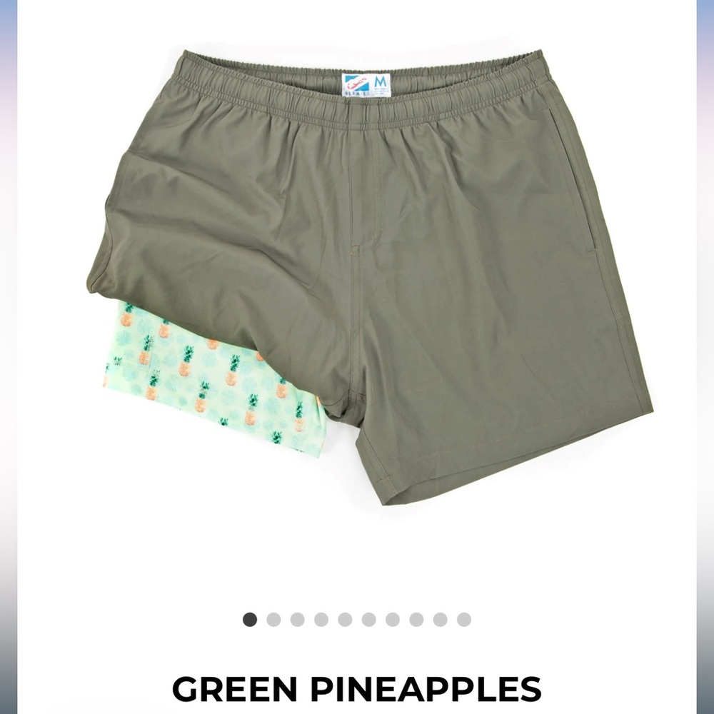 Bermies - PERFORMANCE GYM SHORT + COMPRESSION LINER - GREEN PINEAPPLE